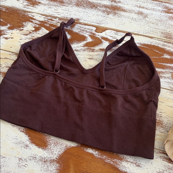 4 bras - Picture 8 of 11